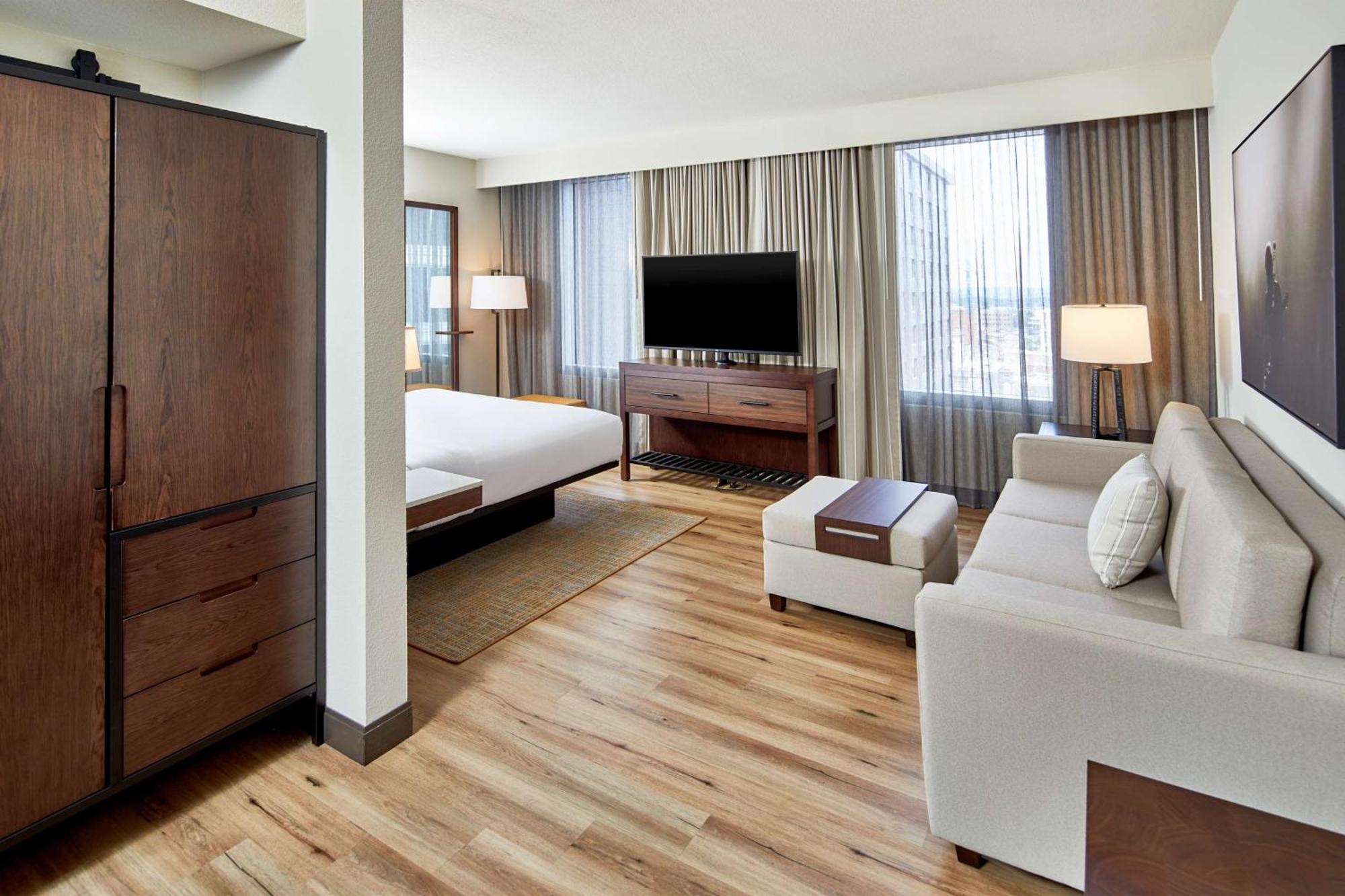 Embassy Suites By Hilton Nashville Downtown Exterior foto