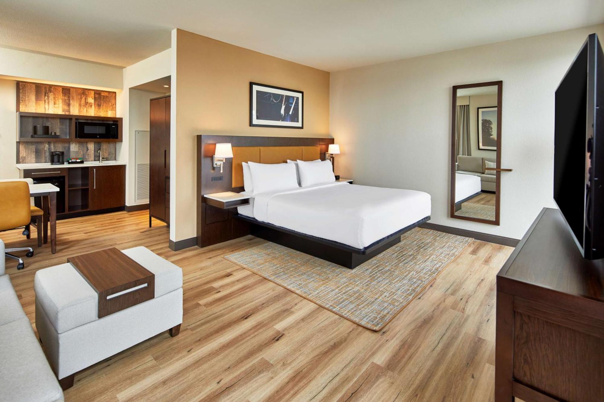 Embassy Suites By Hilton Nashville Downtown Exterior foto