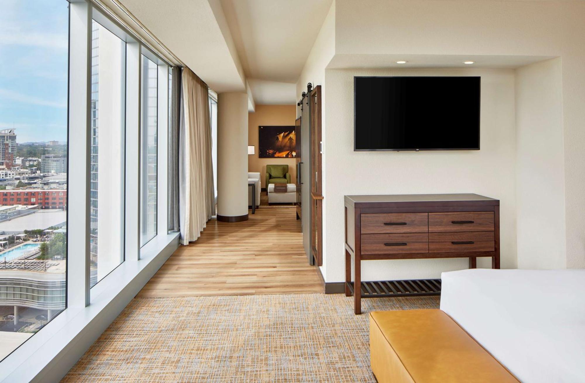 Embassy Suites By Hilton Nashville Downtown Exterior foto