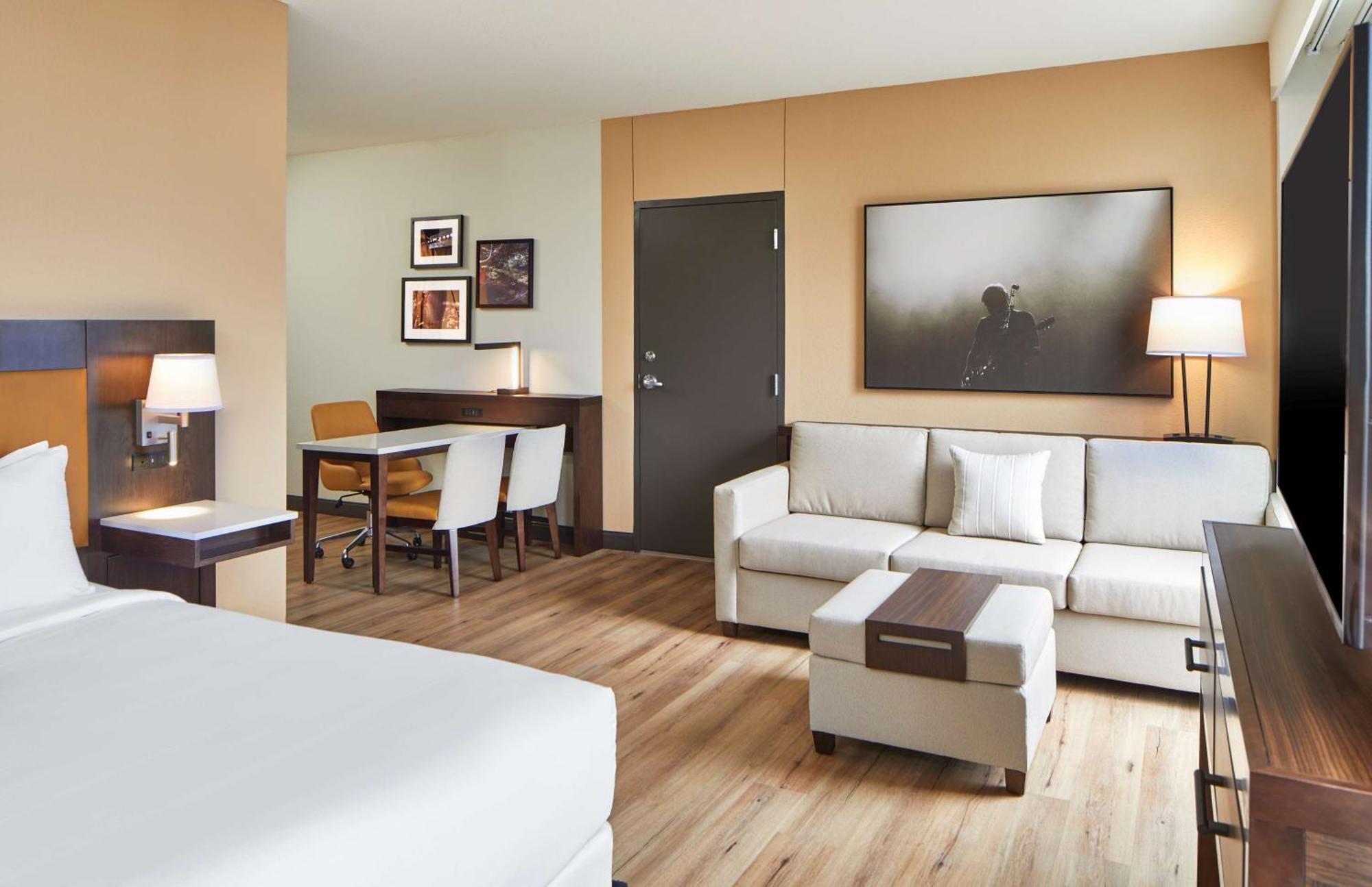 Embassy Suites By Hilton Nashville Downtown Exterior foto