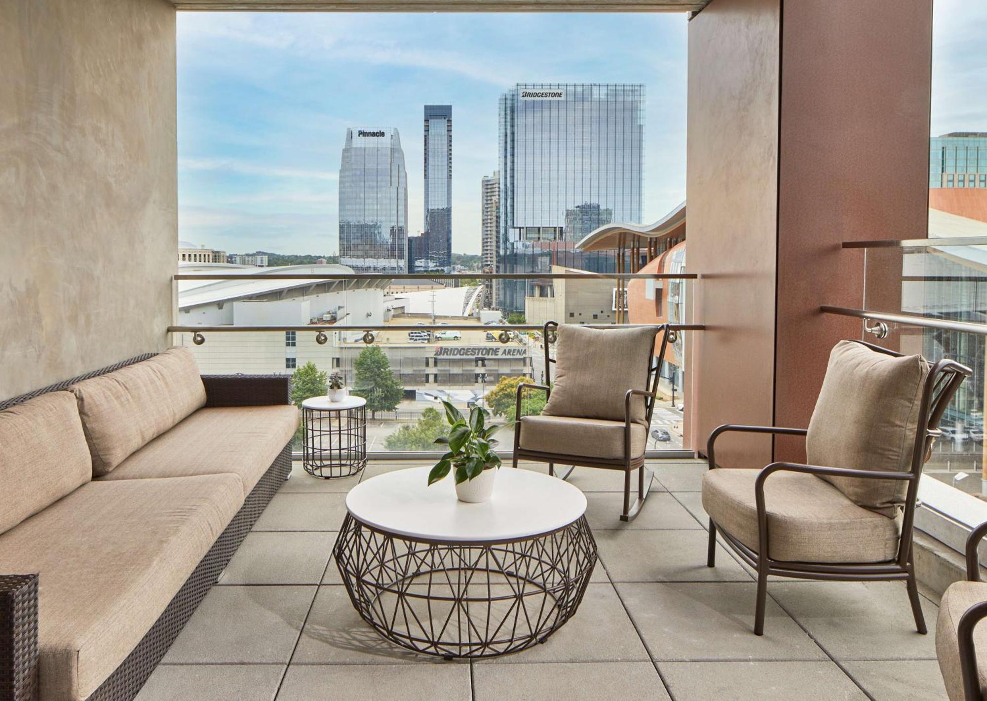 Embassy Suites By Hilton Nashville Downtown Exterior foto